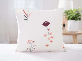 Bavlnená obliečka na vankúš Renforcé 40 × 40 cm - Vlčie maky bežové L02