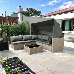 Béžové ratanové sedenie so slnečnou clonou - modulárne