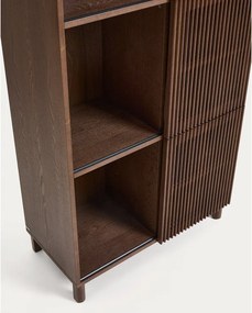 Tmavohnedá knižnica v dekore orecha s posuvnými dverami 84,5x170x42,5 cm Beyla – Kave Home