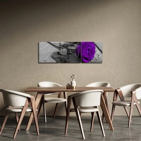 Obraz - Fialová ruža so zelenou stonkou (s hodinami) (90x30 cm)