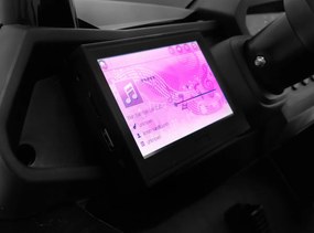 Ramiz Detský kočík SuperStar Čierna + MP4 + pohon 4x4 + diaľkové ovládanie + batožinový priestor + LED dióda + zámok dverí