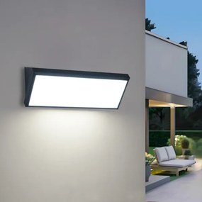 Brilagi - LED Vonkajšie nástenné svietidlo so senzorom TRIANGLE LED/42W/230V čierna IP65