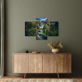 Obraz - Rieka v skalnatom údolí (90x60 cm)