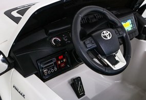 Ramiz Detské auto Toyota Hilux biele
