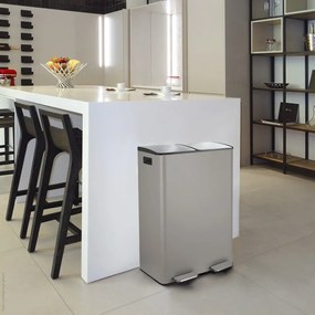 Taupe oceľový odpadkový kôš 2x30 l na triedený odpad/nášľapný Aliya – Spirella