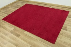 Metrážny koberec Dynasty 58 bordový