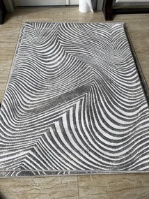 Nadčasový koberec s elegantným vzorom