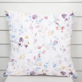 Biante Bavlnená obliečka na vankúš Sandra SA-290 Farebné lučne kvety na bielom 60 x 60 cm