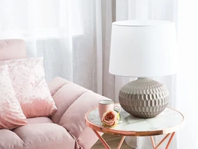 Zlatá stolná lampa PIRITA Beliani