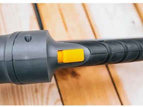 Elektrická reťazová píla na vysúvači Powermat PM-EPW-1000 | 1000W | teleskop 240 cm PM0502