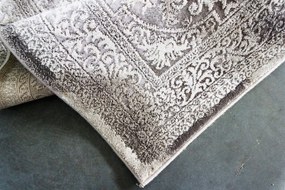 Koberec Mitra 3003 GREY – sivý obdĺžnikový koberec s vzorom Rozmer: 140x190 cm