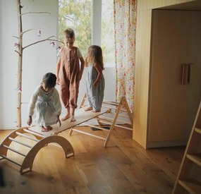 Montessori piklerový hojdací lezecký oblúk / hojdačka