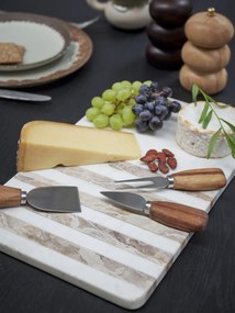 Bloomingville Mramorová doska na krájanie Novelle 38 cm