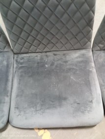AKCIA Sivá stolička IRYS VELVET s čiernymi nohami II. akosť