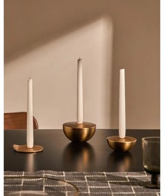 Kovový svietnik Quira – Kave Home