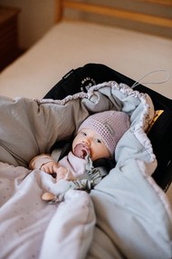 Beztroska zavinovacia deka do autosedačky LITTLE MIRACLES