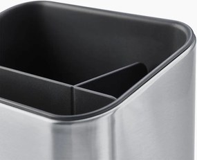 Kovový stojan na umývacie prostriedky v lesklej striebornej farbe Surface – Joseph Joseph