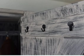 Vidiecka patinovaná drevená šatníková skriňa 120x65x190 cm