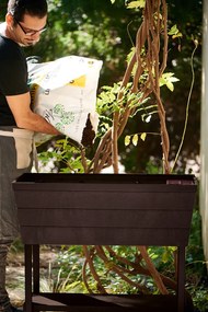 Inteligentný kvetináč URBAN BLOOMER z umelého ratanu - hnedý