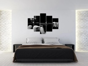 Obraz - Žena s mečom (150x105 cm)