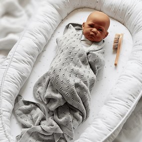 Hniezdo pre bábätko šedé fľaky