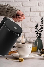 Bauerkraft Bezdrôtová cestovná rýchlovarná kanvica 1500 W 1,2 l otočná čierna