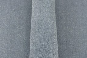 Metrážny koberec Pearl-Flash 80 svetlosivý / strieborný