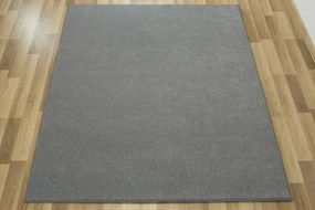 Metrážny koberec Fancy 76 sivý