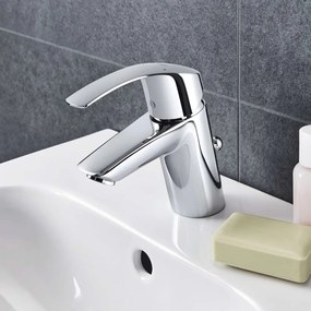 GROHE Eurosmart páková umývadlová batéria s odtokovou súpravou s tiahlom, výška výtoku 61 mm, chróm, 33265002