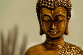 Tapeta bronzová socha meditujúceho Budhu