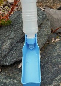 Cestovná fľaša s miskou pre psov 250 ml ANIMAL, modrá