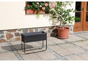 Čierny záhradný kvetináč Bonami Essentials Magnolia