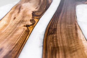 Konferenčný stolík 80 x 45 cm - orech/biela perleťová epoxidová živica