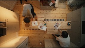 Stolička z borovicového dreva v prírodnej farbe Join-In – Karup Design