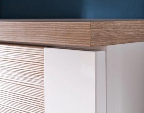 Široká vitrína Caracas typ 22, dub/biely lesk, s osvetlením