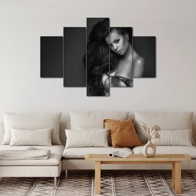 Obraz - Čiernobiely portrét zvodnej ženy (150x105 cm)