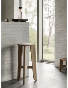 Barová stolička z dubového dreva v prírodnej farbe (výška sedadla 75 cm) Eli – Blomus