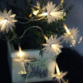 STAR TRADING Svetelná LED reťaz s kvetinkami Fibry
