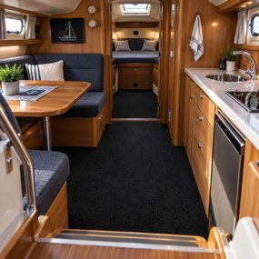 Beaulieu International Group, Metrážny koberec Car & boat, na mieru, šíře 2m, čierna, granulát, chodba / predsieň