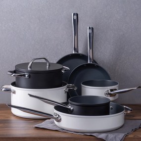 Panvica s titánovým povrchom Ø 28 cm - Saturn Terra Lunasol - 601302