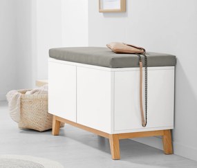 Lavica s úložnými priehradkami