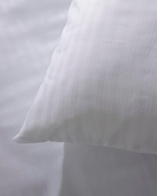Posteľná súprava zo žakárového saténu Pure Snow 220x200 cm