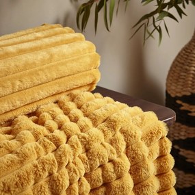 Deka z mikroplyšu 130x170 cm Cosy Ribbed - Catherine Lansfield