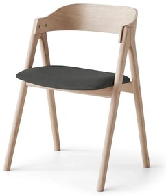 Jedálenská stolička z dubového dreva Mette – Hammel Furniture