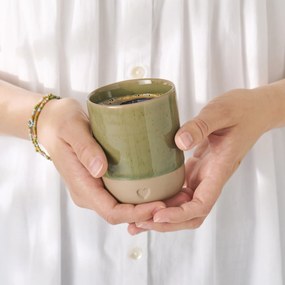 Ib Laursen Kameninový hrnček Heart Olive Green Matt 190 ml