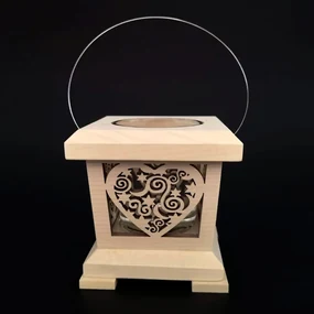 AMADEA Drevený lampáš s motívom srdca, masívne drevo, 9x9x9 cm