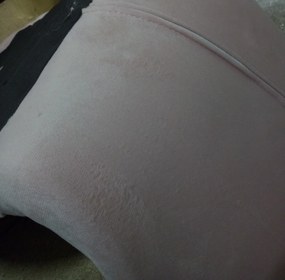 AKCIA Ružové kancelárske kreslo AVOLA VELVET II. akosť