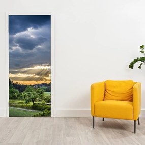 Fototapeta na dvere - Krajina s lúčmi (95x205cm)