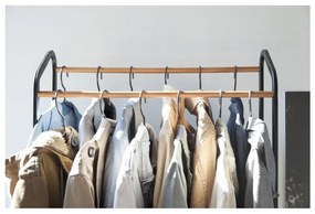 Čierny kovový pojazdný stojan na oblečenie Tower – YAMAZAKI