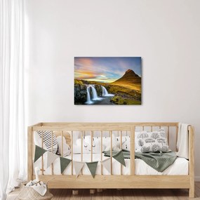 Obraz hory a vodopádov na Islande (70x50 cm)